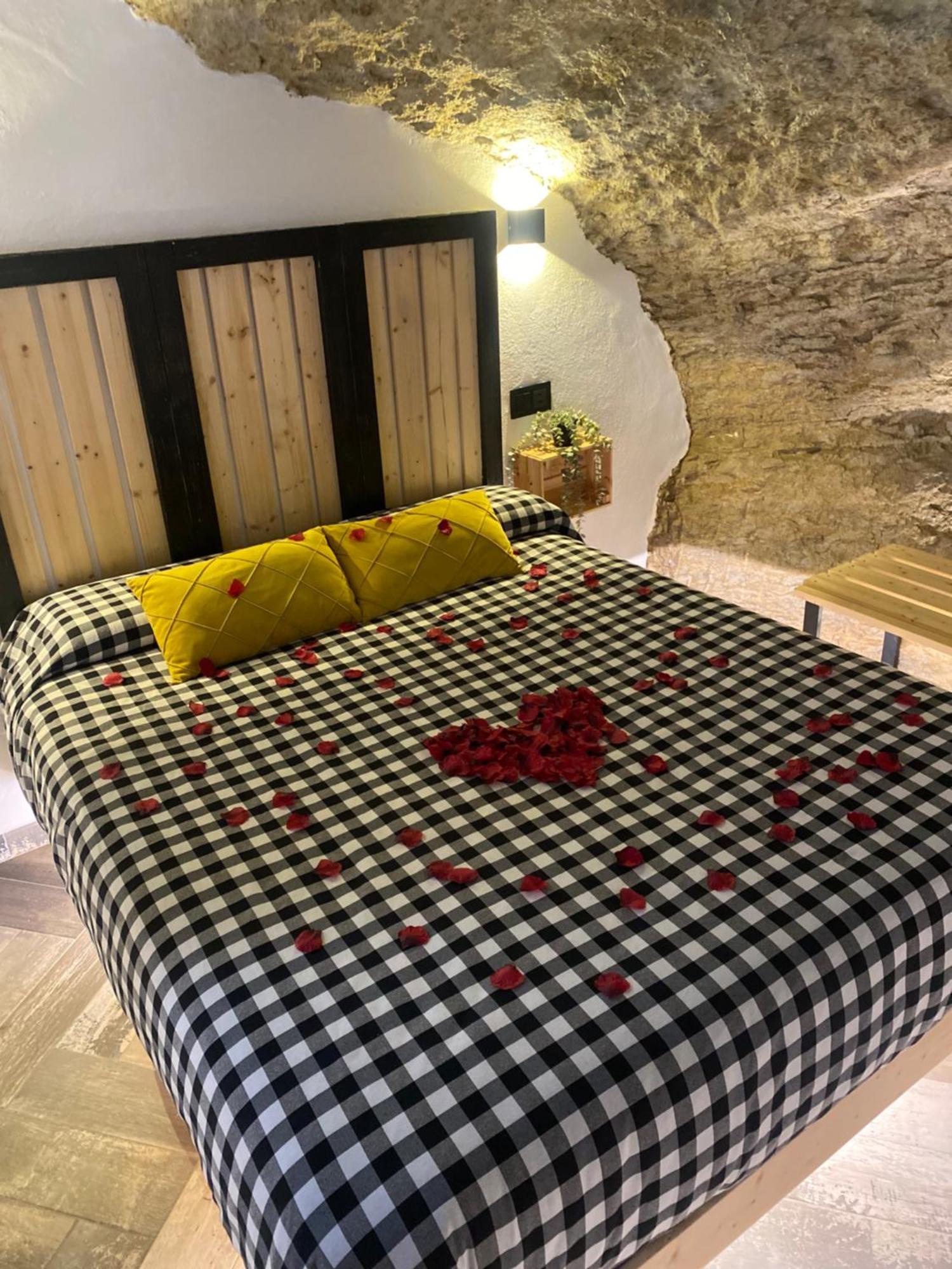 Casa Rural Bajo La Alcazaba Setenil De Las Bodegas 외부 사진
